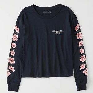 Abercrombie & Fitch Long-Sleeve Tee XS